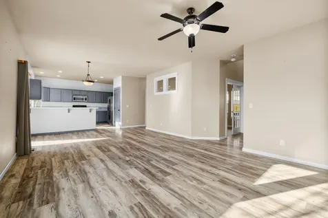 739 NE Marigold Street Madras OR 97741