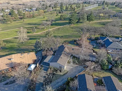 742 Fairway Court Ashland OR 97520