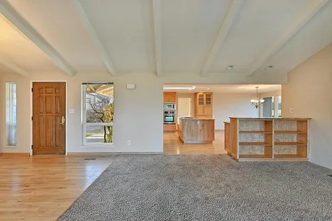 742 Fairway Court Ashland OR 97520