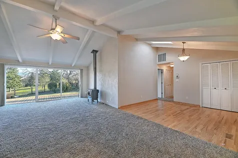 742 Fairway Court Ashland OR 97520