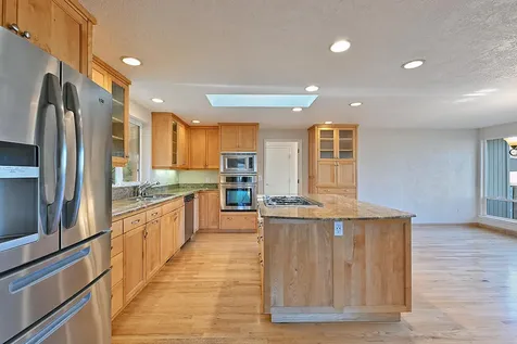 742 Fairway Court Ashland OR 97520