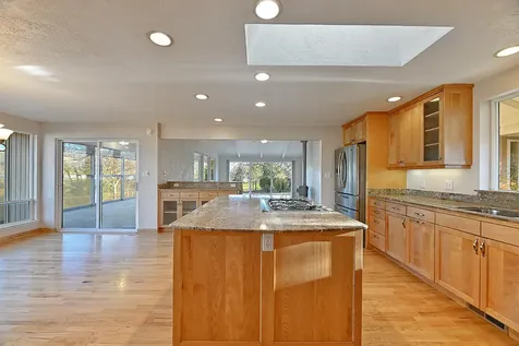 742 Fairway Court Ashland OR 97520