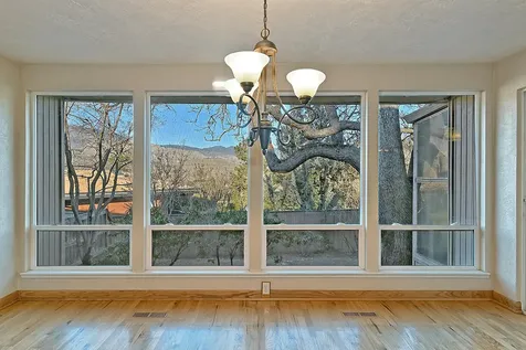 742 Fairway Court Ashland OR 97520