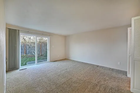 742 Fairway Court Ashland OR 97520