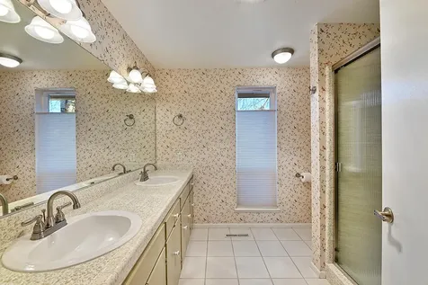 742 Fairway Court Ashland OR 97520