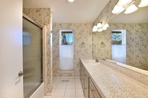 742 Fairway Court Ashland OR 97520
