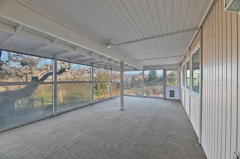 742 Fairway Court Ashland OR 97520