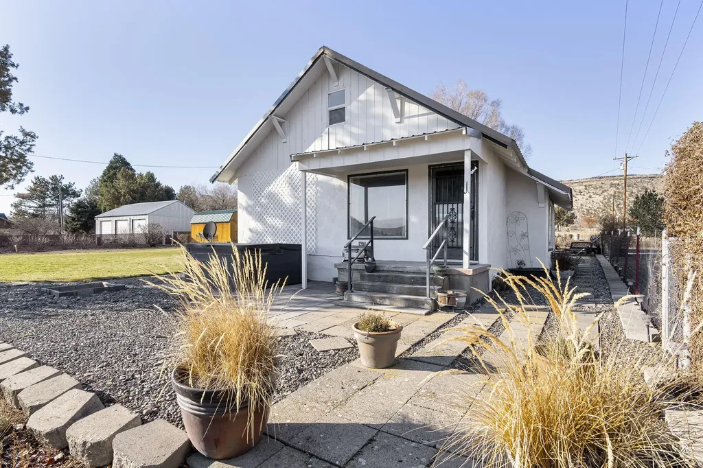2355 NE Market Street Madras OR 97741
