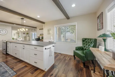 4955 Cherry Lane Medford OR 97504