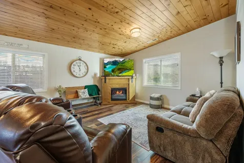 4955 Cherry Lane Medford OR 97504