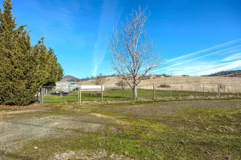 4955 Cherry Lane Medford OR 97504