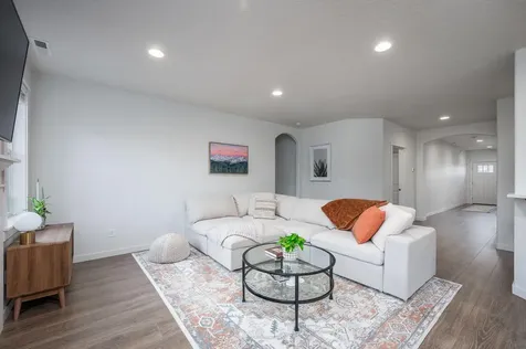 920 NW Teak Court Redmond OR 97756