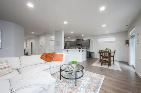 920 NW Teak Court Redmond OR 97756
