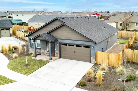 920 NW Teak Court Redmond OR 97756