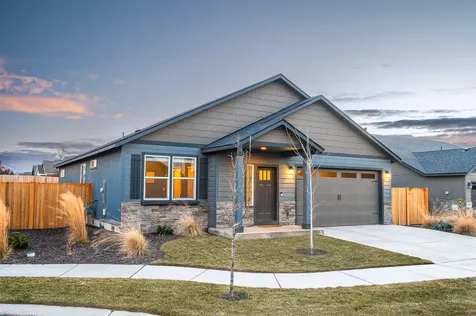 920 NW Teak Court Redmond OR 97756