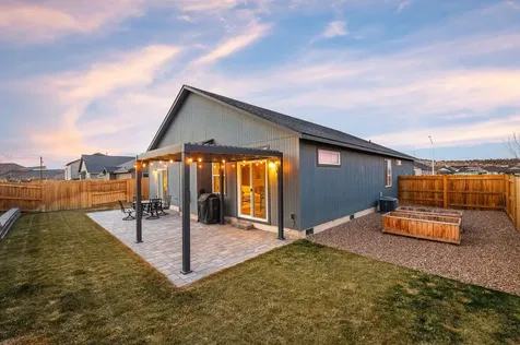 920 NW Teak Court Redmond OR 97756