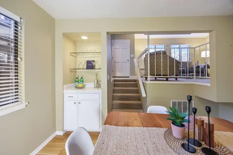 345 Ravenwood Place Ashland OR 97520