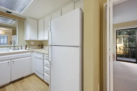 345 Ravenwood Place Ashland OR 97520