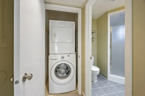 345 Ravenwood Place Ashland OR 97520