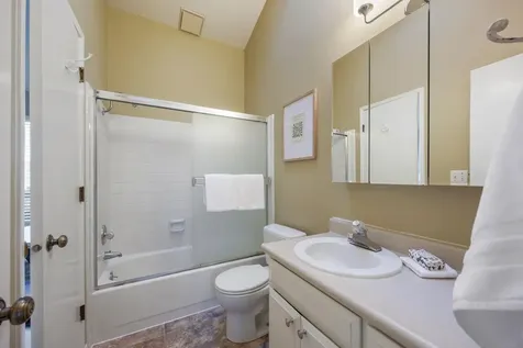 345 Ravenwood Place Ashland OR 97520