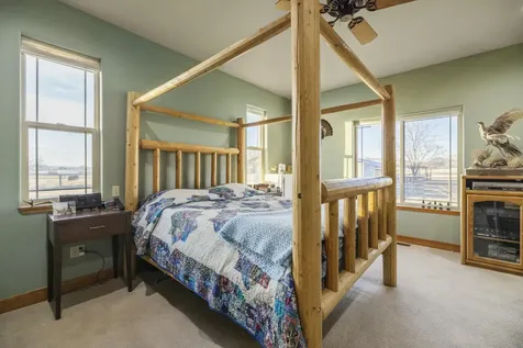 11251 Crystal Springs Road Klamath Falls OR 97603