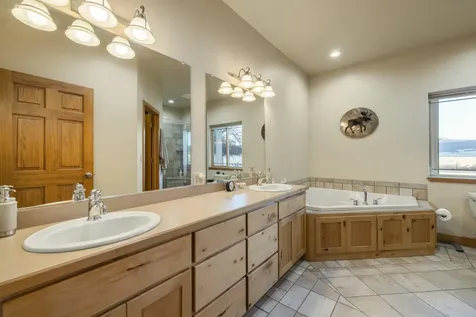 11251 Crystal Springs Road Klamath Falls OR 97603