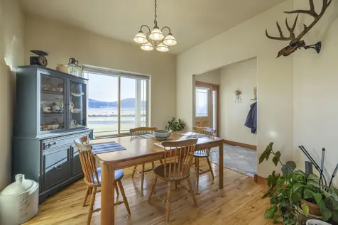 11251 Crystal Springs Road Klamath Falls OR 97603