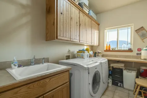 11251 Crystal Springs Road Klamath Falls OR 97603
