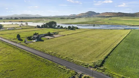11251 Crystal Springs Road Klamath Falls OR 97603