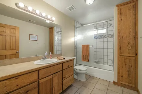 11251 Crystal Springs Road Klamath Falls OR 97603