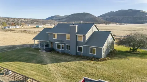 11251 Crystal Springs Road Klamath Falls OR 97603