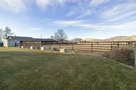 11251 Crystal Springs Road Klamath Falls OR 97603