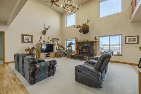 11251 Crystal Springs Road Klamath Falls OR 97603