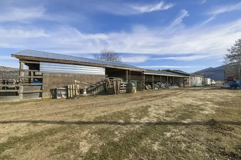 11251 Crystal Springs Road Klamath Falls OR 97603
