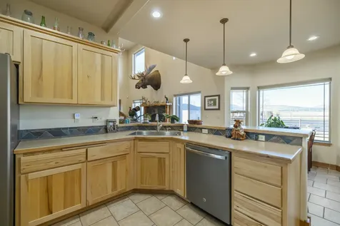 11251 Crystal Springs Road Klamath Falls OR 97603