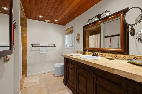 3023 Crystal Mountain Avenue Medford OR 97504