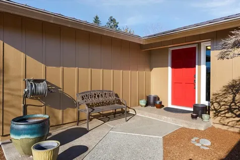 3023 Crystal Mountain Avenue Medford OR 97504