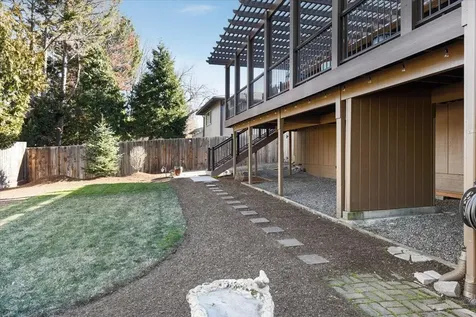3023 Crystal Mountain Avenue Medford OR 97504
