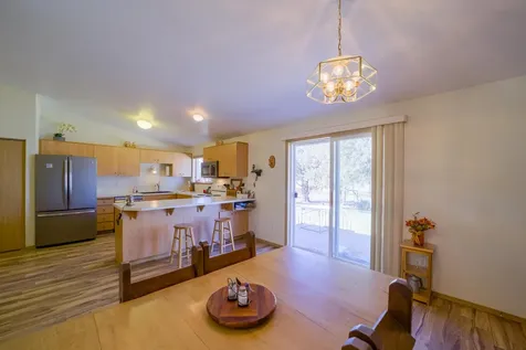 5975 NE 41st Street Redmond OR 97756