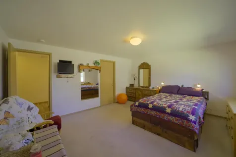 5975 NE 41st Street Redmond OR 97756