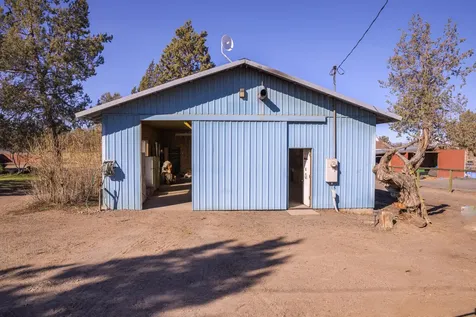 5975 NE 41st Street Redmond OR 97756