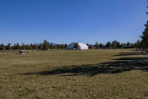 5975 NE 41st Street Redmond OR 97756