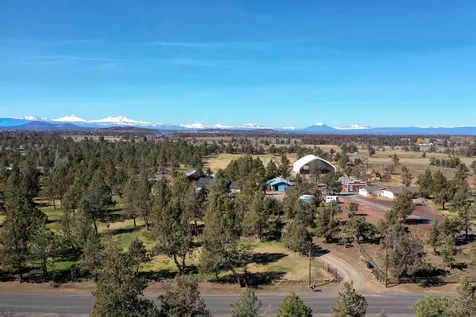 5975 NE 41st Street Redmond OR 97756