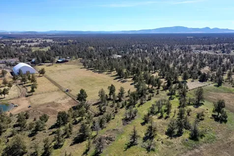 5975 NE 41st Street Redmond OR 97756
