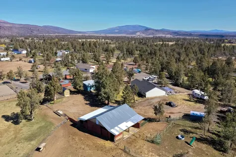 5975 NE 41st Street Redmond OR 97756