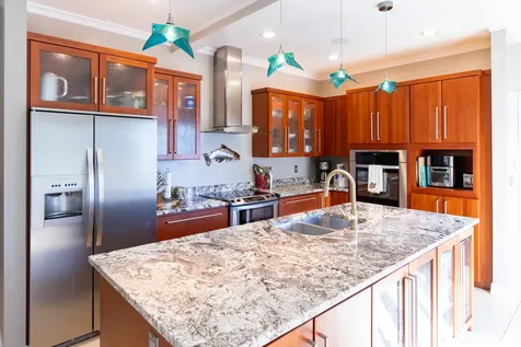 101 Elizabeth Court Mosier OR 97040