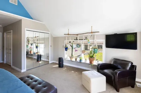 101 Elizabeth Court Mosier OR 97040