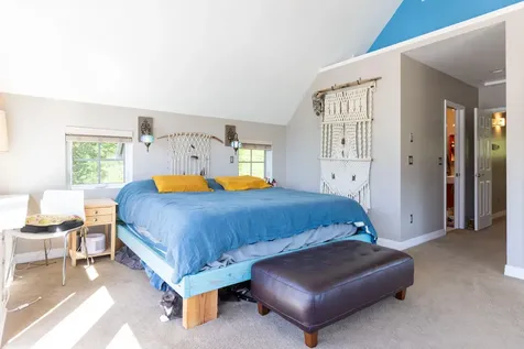 101 Elizabeth Court Mosier OR 97040