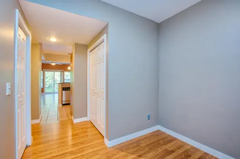 101 Elizabeth Court Mosier OR 97040