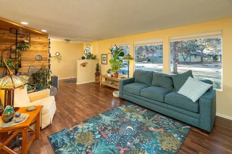 61462 Little John Lane Bend OR 97702
